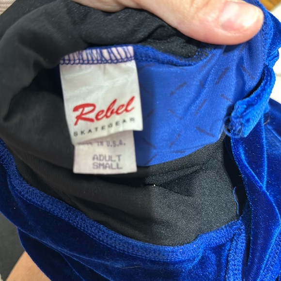 Rebel Skate Wear women’s size small blue velvet with silver glitter x pattern - Picture 6 of 7